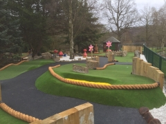 adventure golf london build-15