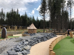 adventure-golf-feature