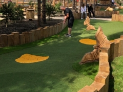 adventure-putt